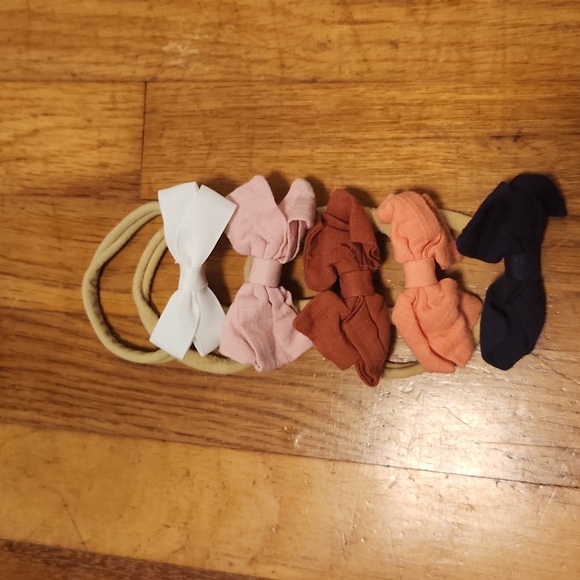 Little Girls' Bows / Baby Headbands - Picture 2 of 2